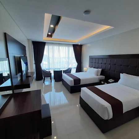 מקטאן Winrich Hotel מראה חיצוני תמונה