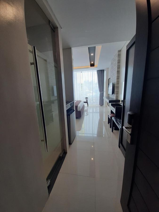 מקטאן Winrich Hotel מראה חיצוני תמונה