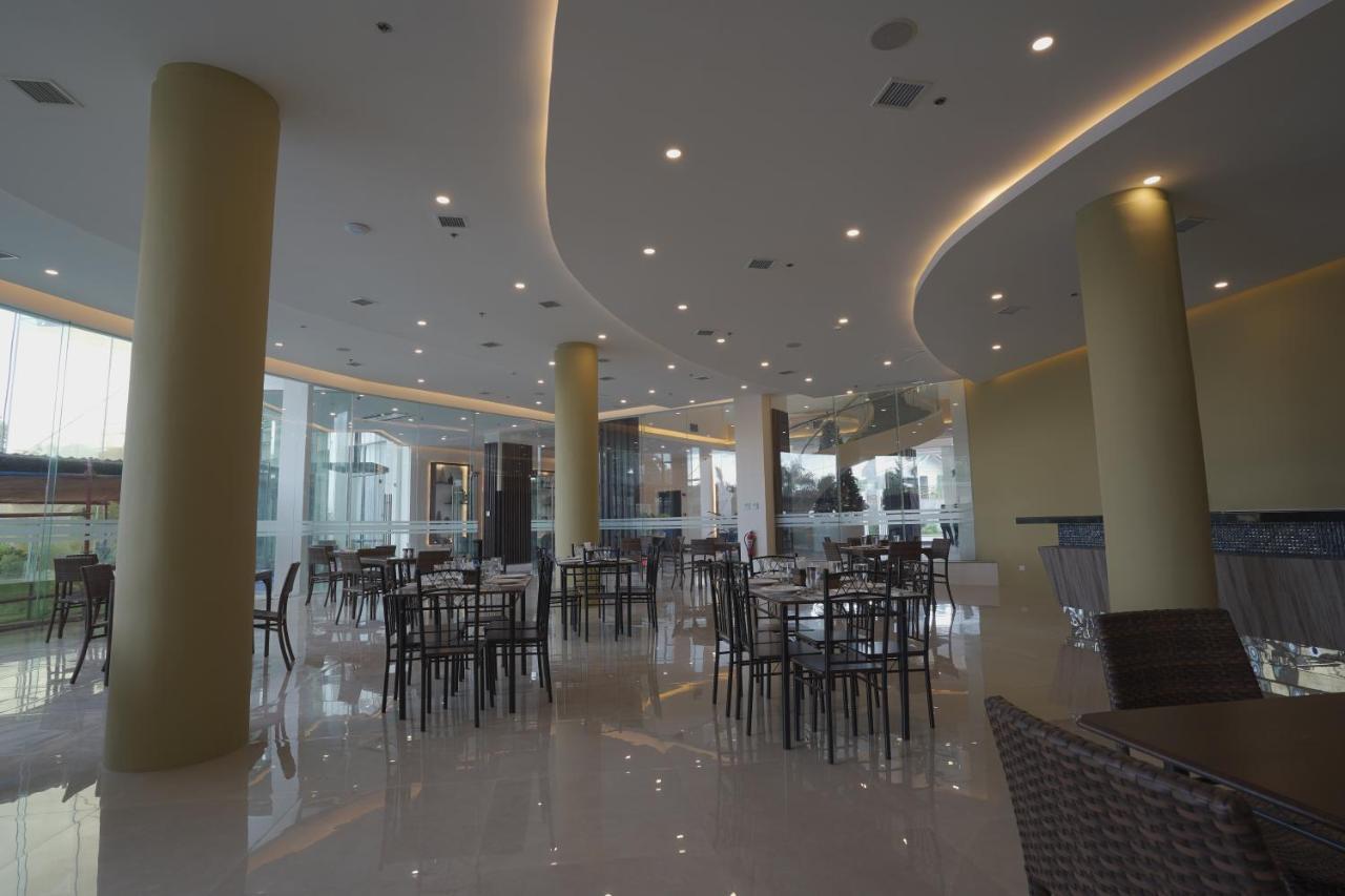 מקטאן Winrich Hotel מראה חיצוני תמונה