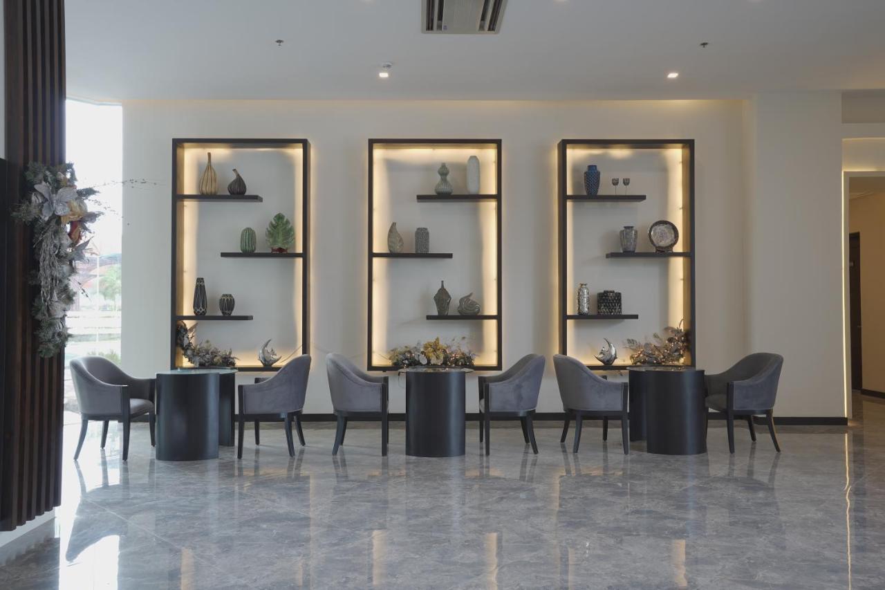 מקטאן Winrich Hotel מראה חיצוני תמונה