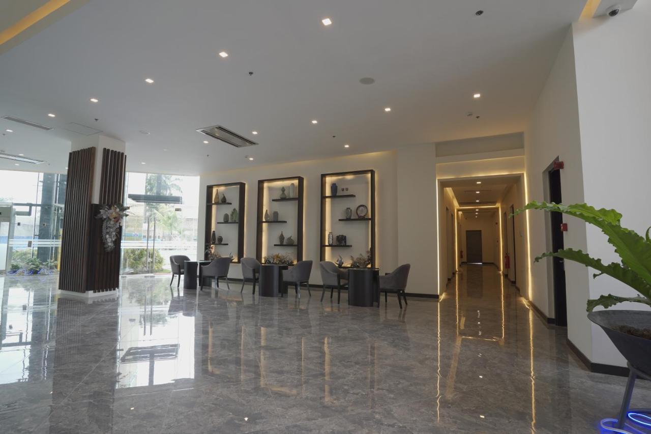 מקטאן Winrich Hotel מראה חיצוני תמונה