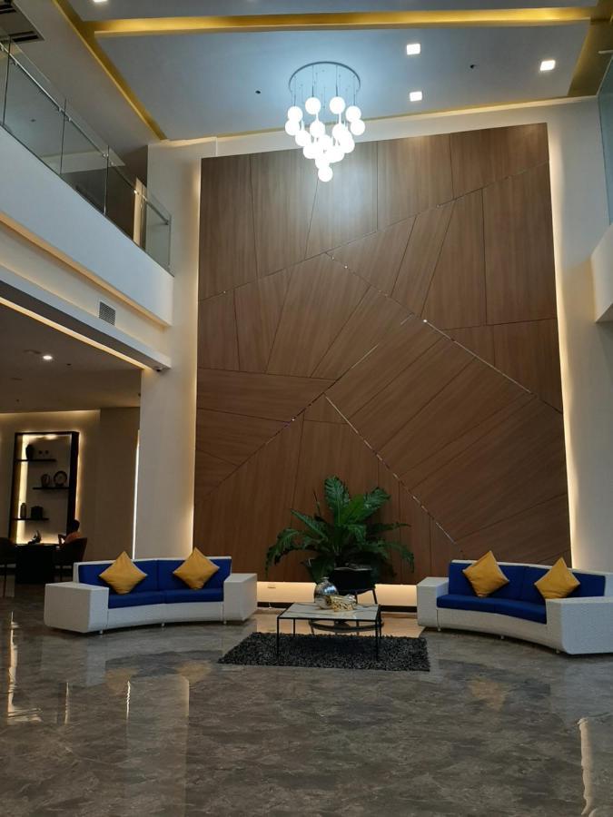 מקטאן Winrich Hotel מראה חיצוני תמונה