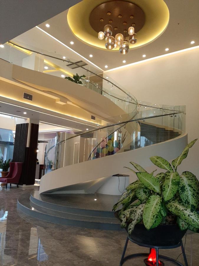 מקטאן Winrich Hotel מראה חיצוני תמונה